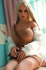 Bambola sessuale realistica (Realdoll) La bambola del sesso bionda Lotte con una statura piena e un grande seno coppa D 141