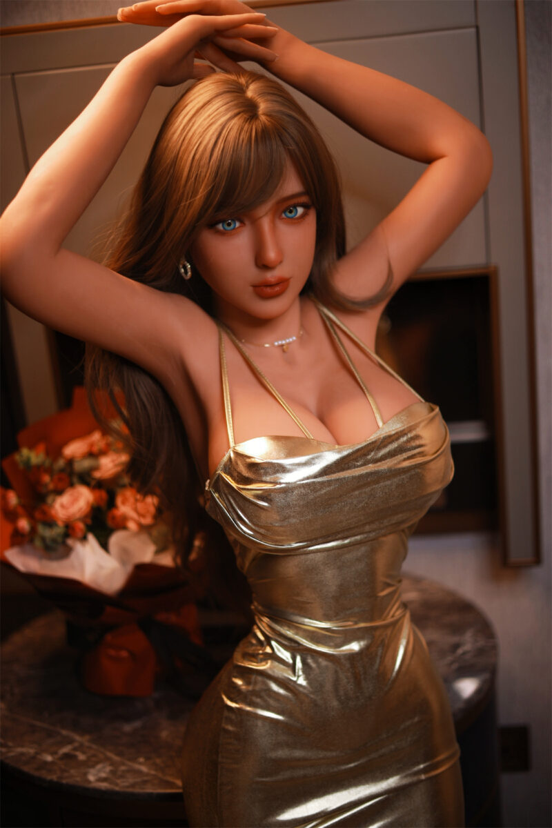 Bambola sessuale realistica (Realdoll) La bambola del sesso Julie, mora e con un grande seno coppa D 56