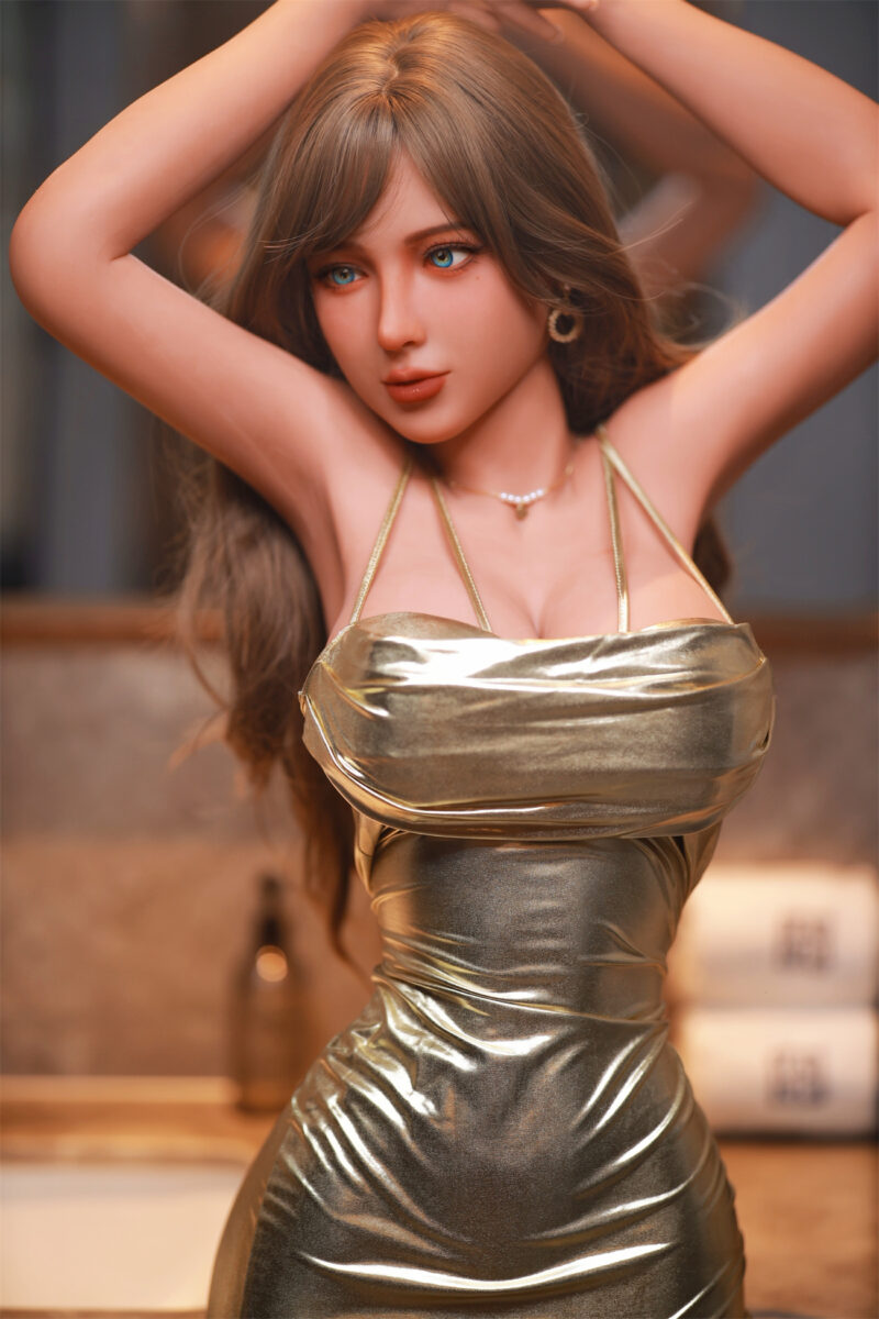 Bambola sessuale realistica (Realdoll) La bambola del sesso Julie, mora e con un grande seno coppa D 58