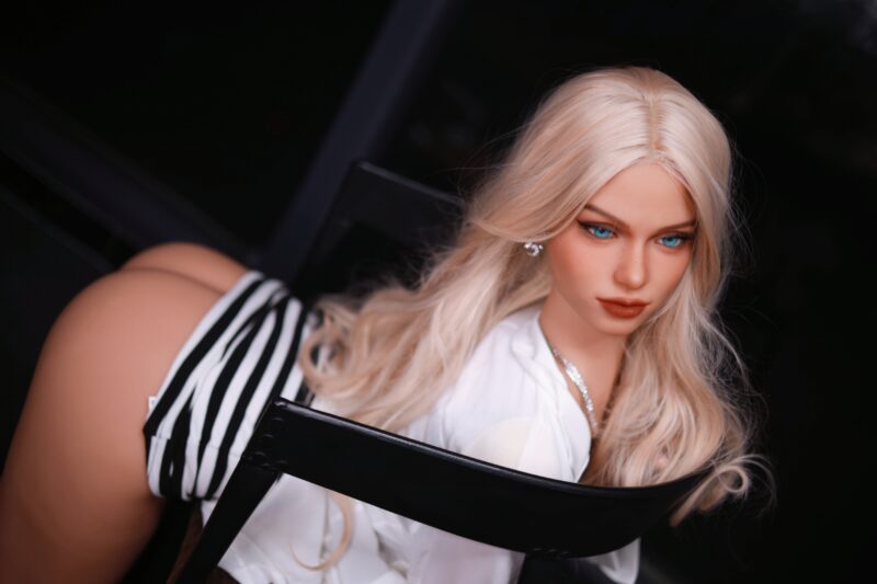 Bambola sessuale realistica (Realdoll) DutchDoll Hannah | 161 cm 40