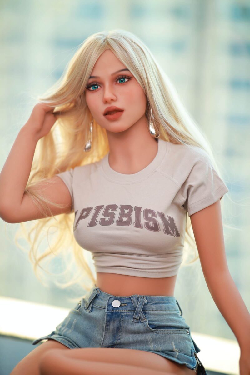Bambola sessuale realistica (Realdoll) DutchDoll Lilly | 158 cm 47