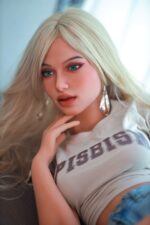 Bambola sessuale realistica (Realdoll) DutchDoll Lilly | 158 cm 67
