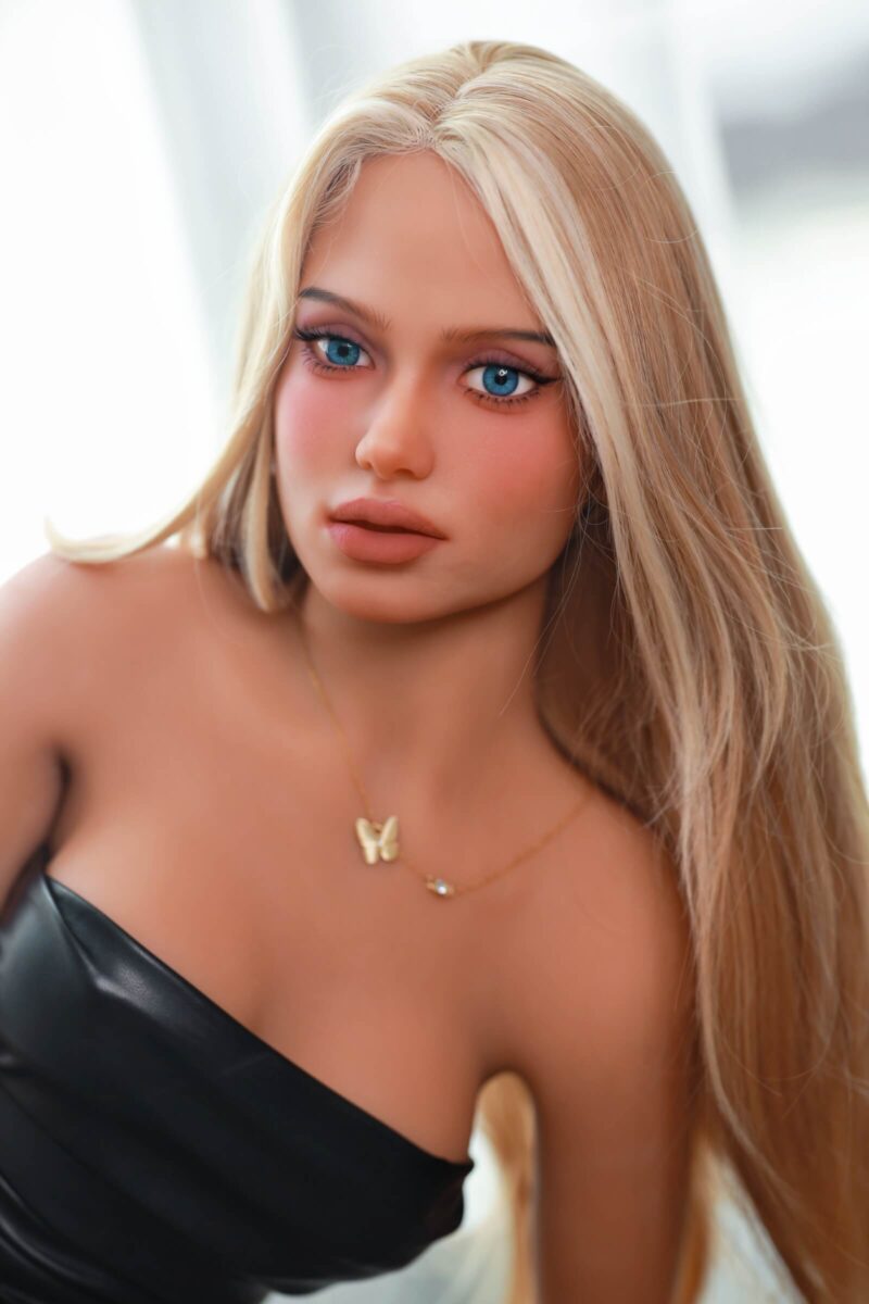 Bambola sessuale realistica (Realdoll) DutchDoll Sophie | 158 cm 55